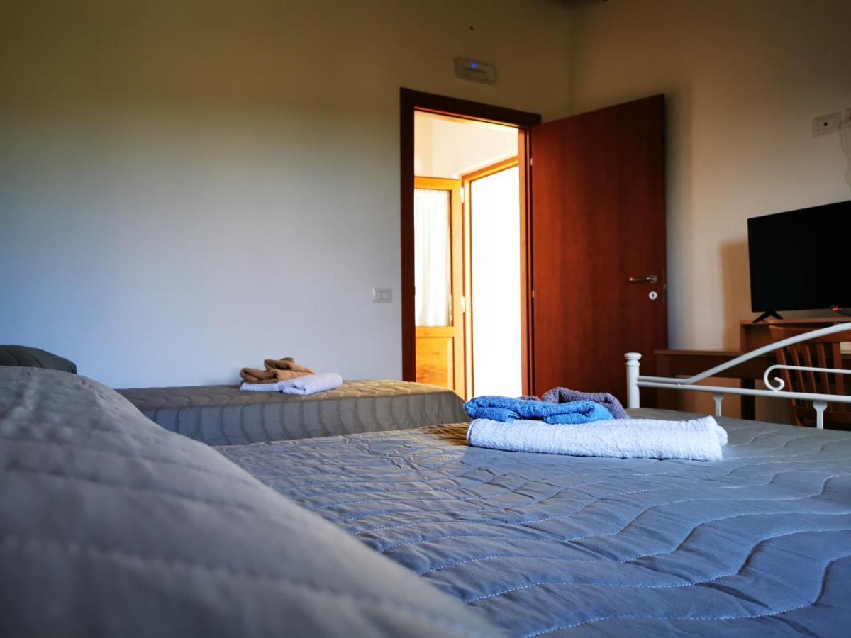 Agriturismo B&B Il Girasole Roccadaspide Ngoại thất bức ảnh